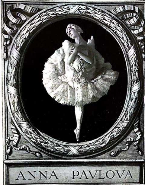 Program for 'Don Quixote', 1926, depicting a ballerina in a tutu with the words 'Anna Pavlova' underneath.